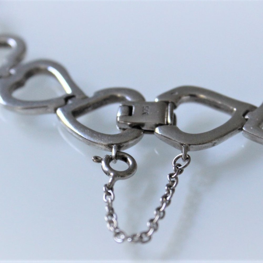 SAINT LAURENT STERLING SILVER HEART NECKLACE - Picture 5 of 8